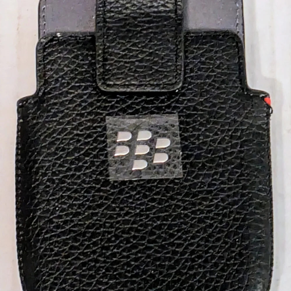 Leather Swivel Holster for Rim BlackBerry Q10 - Black